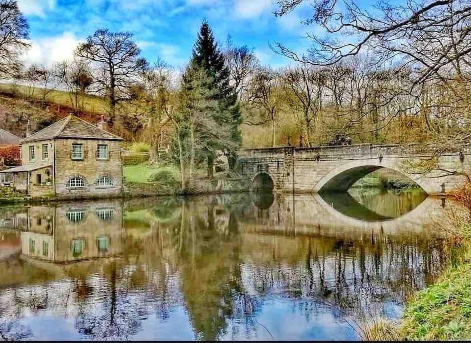 Gorgeous Cozy Cottage With A Heritage Feel, Walks, Pubs & Wood Burner Tideswell Esterno foto