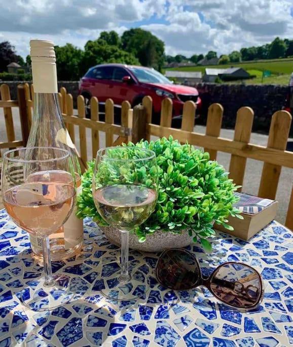Gorgeous Cozy Cottage With A Heritage Feel, Walks, Pubs & Wood Burner Tideswell Esterno foto