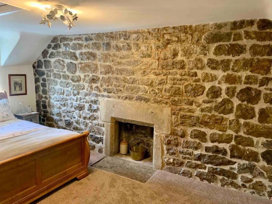 Gorgeous Cozy Cottage With A Heritage Feel, Walks, Pubs & Wood Burner Tideswell Esterno foto