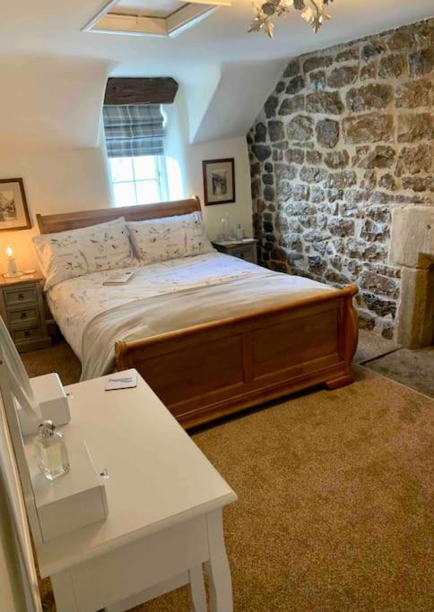 Gorgeous Cozy Cottage With A Heritage Feel, Walks, Pubs & Wood Burner Tideswell Esterno foto